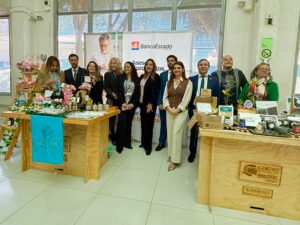 SEREMI Díaz Jopia llama a “preferir lo nuestro” en lanzamiento de Centro Emprende