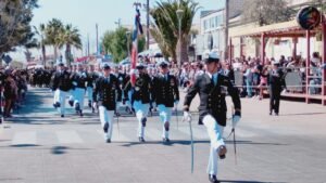 EMOTIVO HOMENAJE EN HONOR A LAS GLORIAS NAVALES.