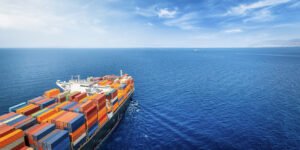 Exportaciones crecen 12% en enero-abril y alcanzan US$ 39.772 millones: litio casi triplica sus envíos