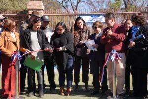 Vecinos y vecinas de Villa El Pretilcelebran la inauguración de su renovada sede social y espacios comunitarios