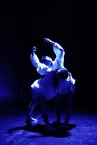 Obra de danza contemporánea “Camanchaca” inició con éxito su circulación por la región de Atacama