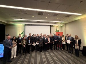 Kinross se suma a histórico acuerdo para agilizar el ingreso a faenas mineras priorizando la seguridad y movilidad laboral