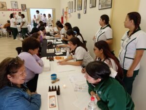 Personas mayores participan en jornada de promoción y prevención de la salud en Santo Tomás Copiapó